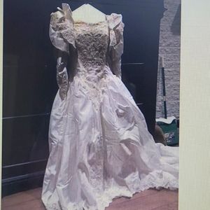 wedding dress